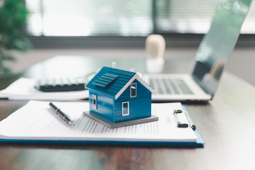 Market valuation services by Century 21 Realty Services team.